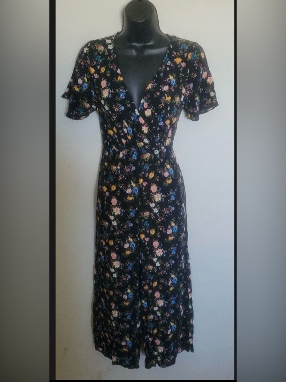 Wild Fable Black Floral Crop Jumpsuit Size M